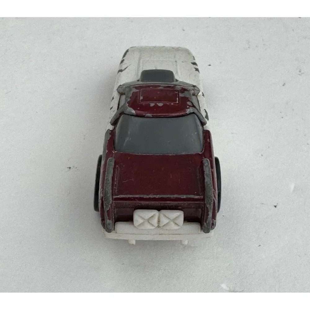 Hot Wheels 1999 McDonalds‎ Happy Meal Funny Car Dragster White Maroon SV 01